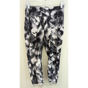 Lululemon Speed Up Crop 22" In Blush Blossom Alpine White Black Size 6
